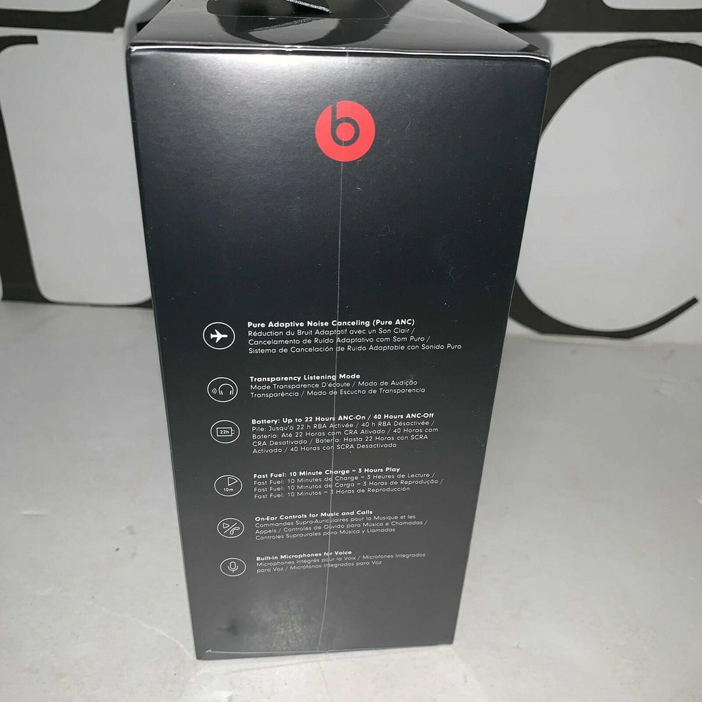 Beats Solo Pro Wireless Noise Cancelling On-Ear Headphones with Apple H1 Headphone Chip