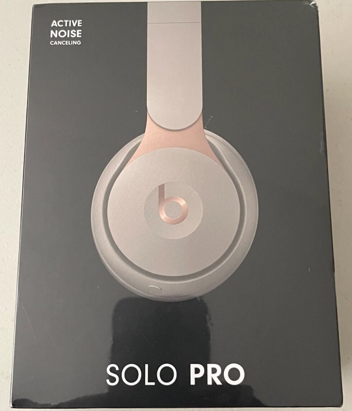Beats Solo Pro Wireless Noise Cancelling On-Ear Headphones with Apple H1 Headphone Chip