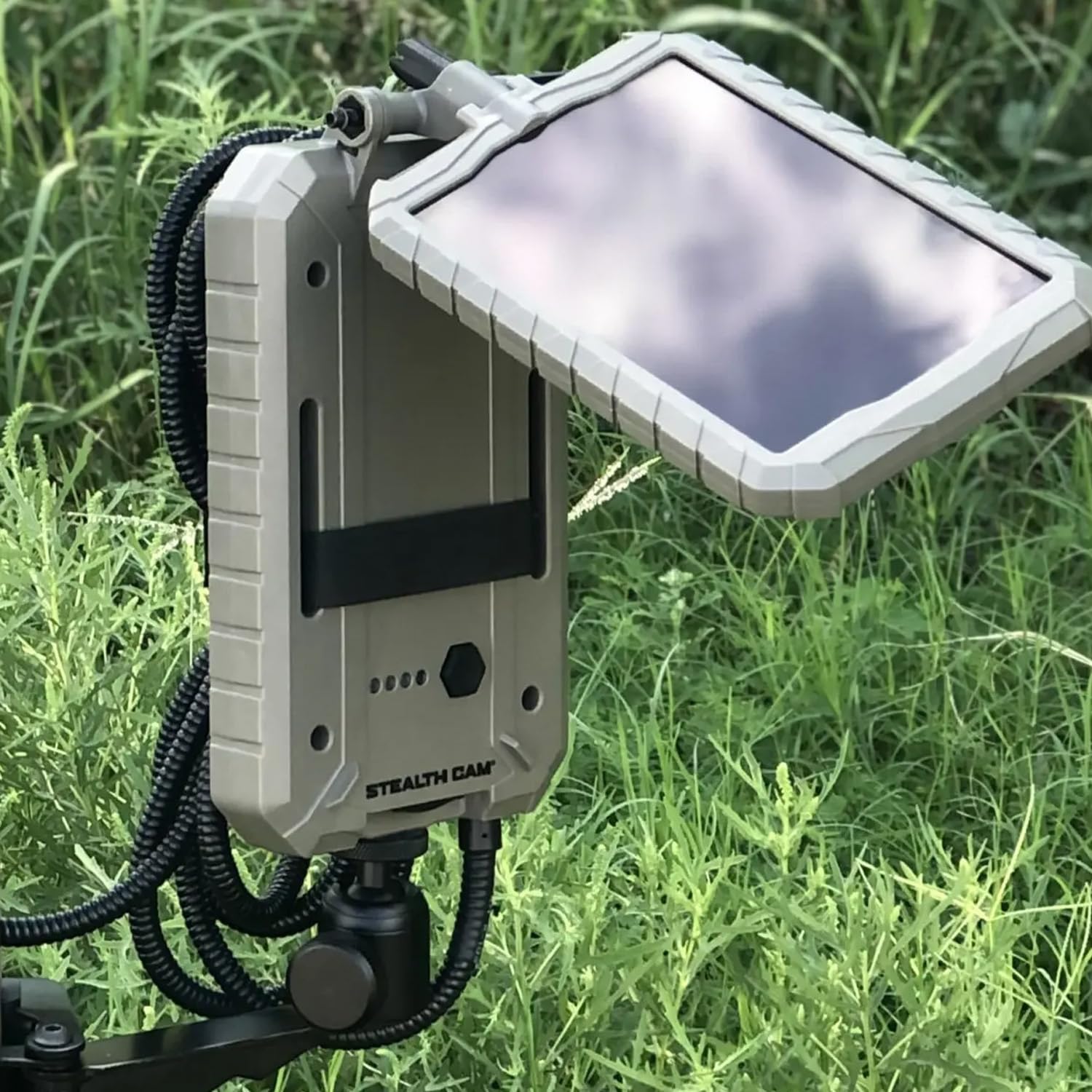 Stealth Cam Sol-Pak 3000mAh Solar Battery Pack with Adjustable T-Swivel Brackets, Durable ABS Housing, and LED Battery Indicator (2-Pack) - Image 2